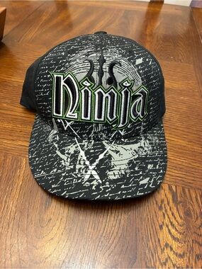 Ninja Men’s Black Graphic Snapback Hat